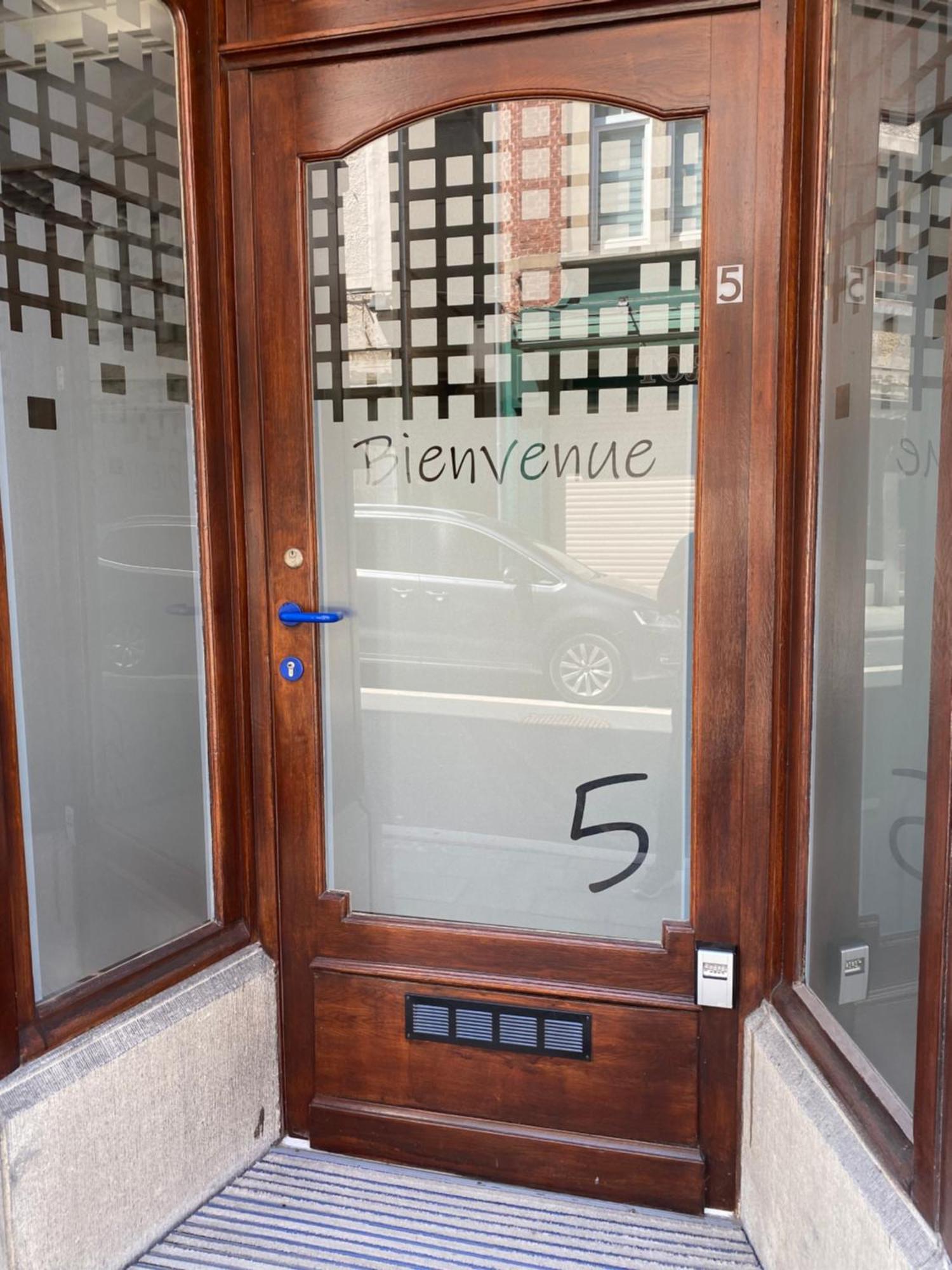 Gite D'Avalon Appartement 5 Dinant Eksteriør billede
